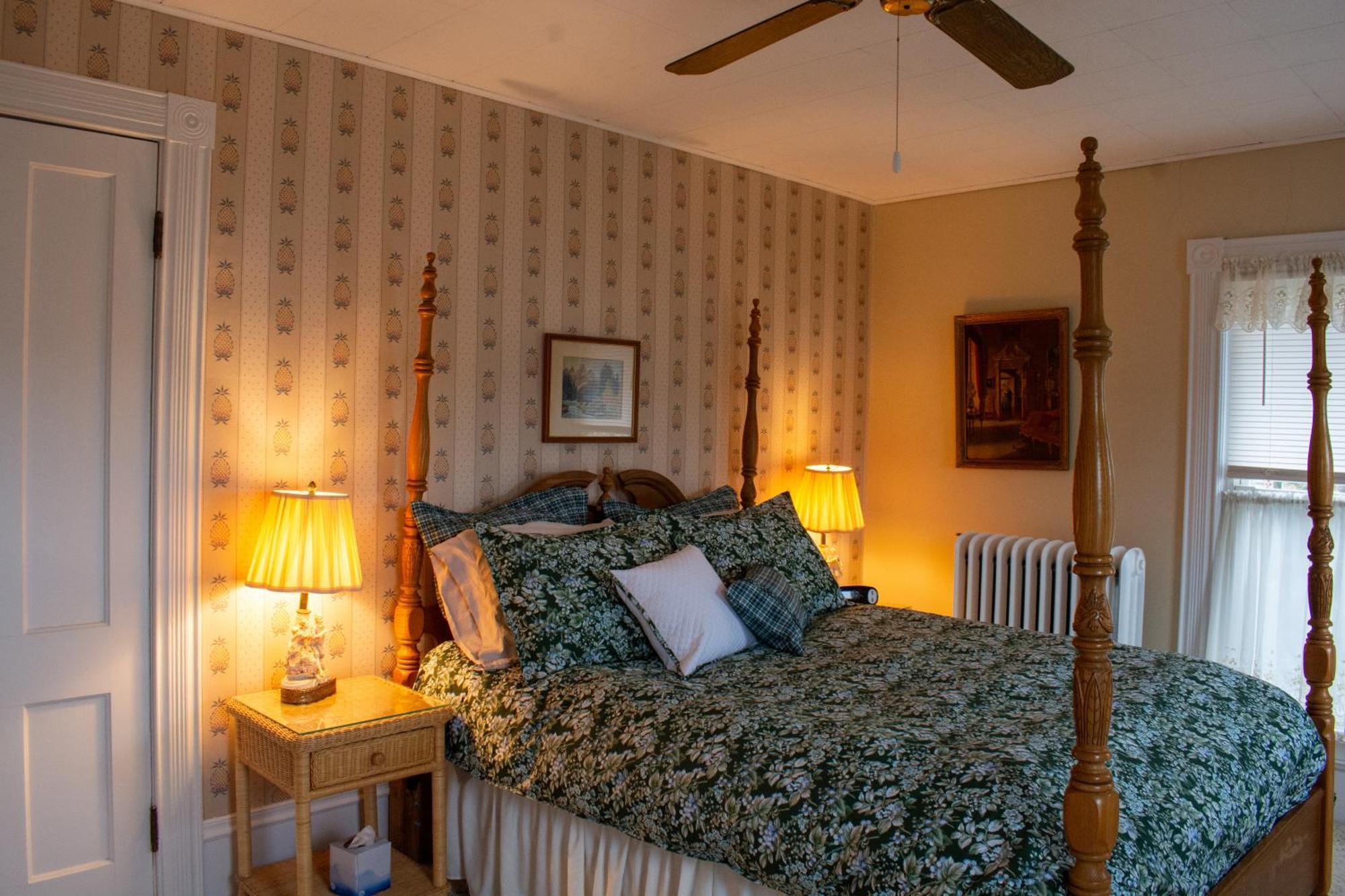 Hudson Manor Bed & Breakfast 왓킨스글렌 외부 사진